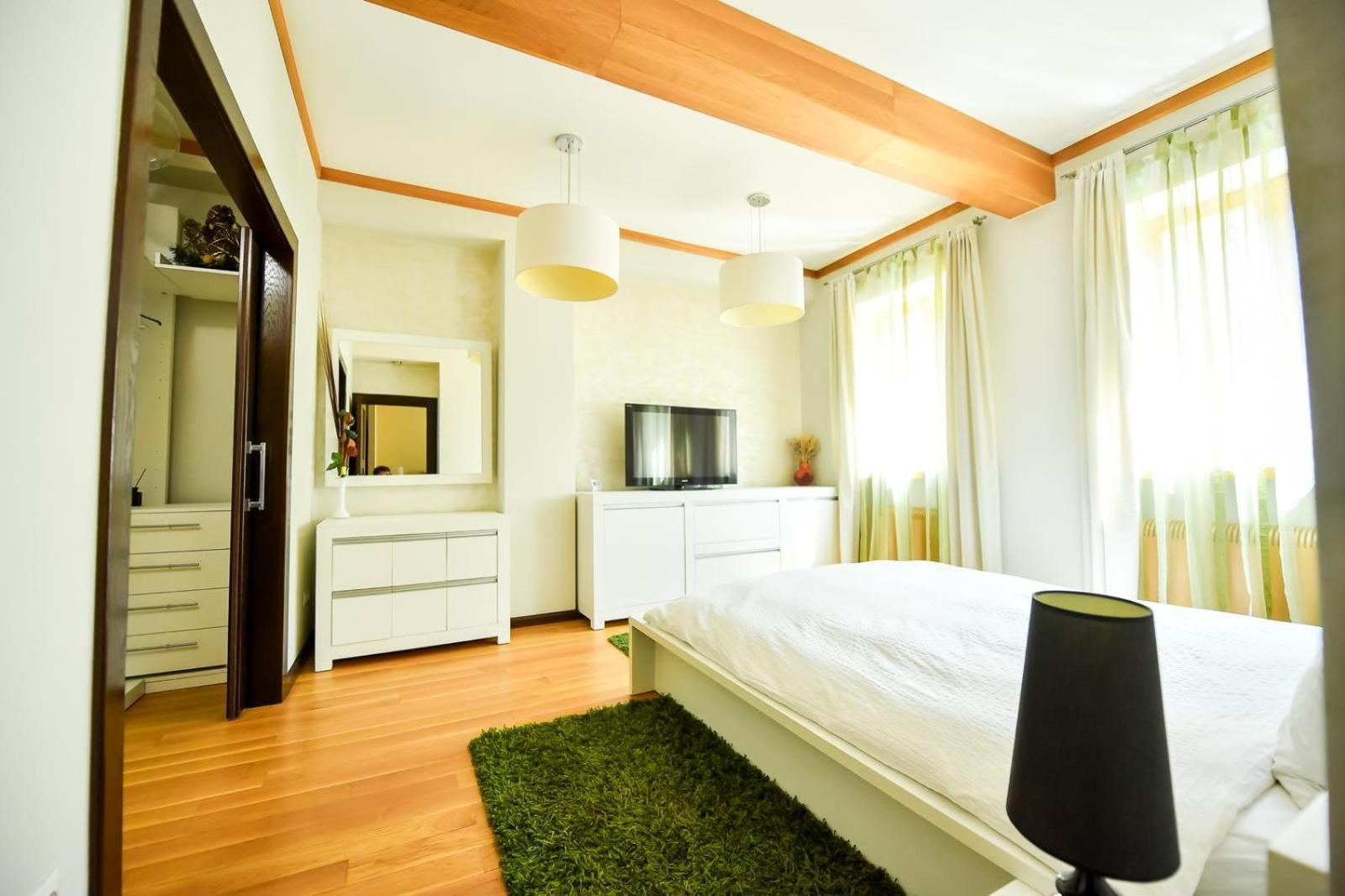 Luxury Apartment Брашов Екстериор снимка