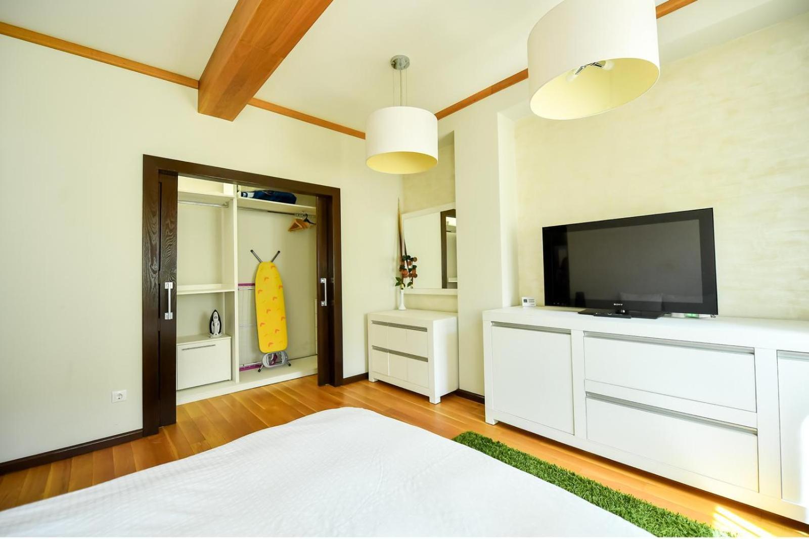 Luxury Apartment Брашов Екстериор снимка