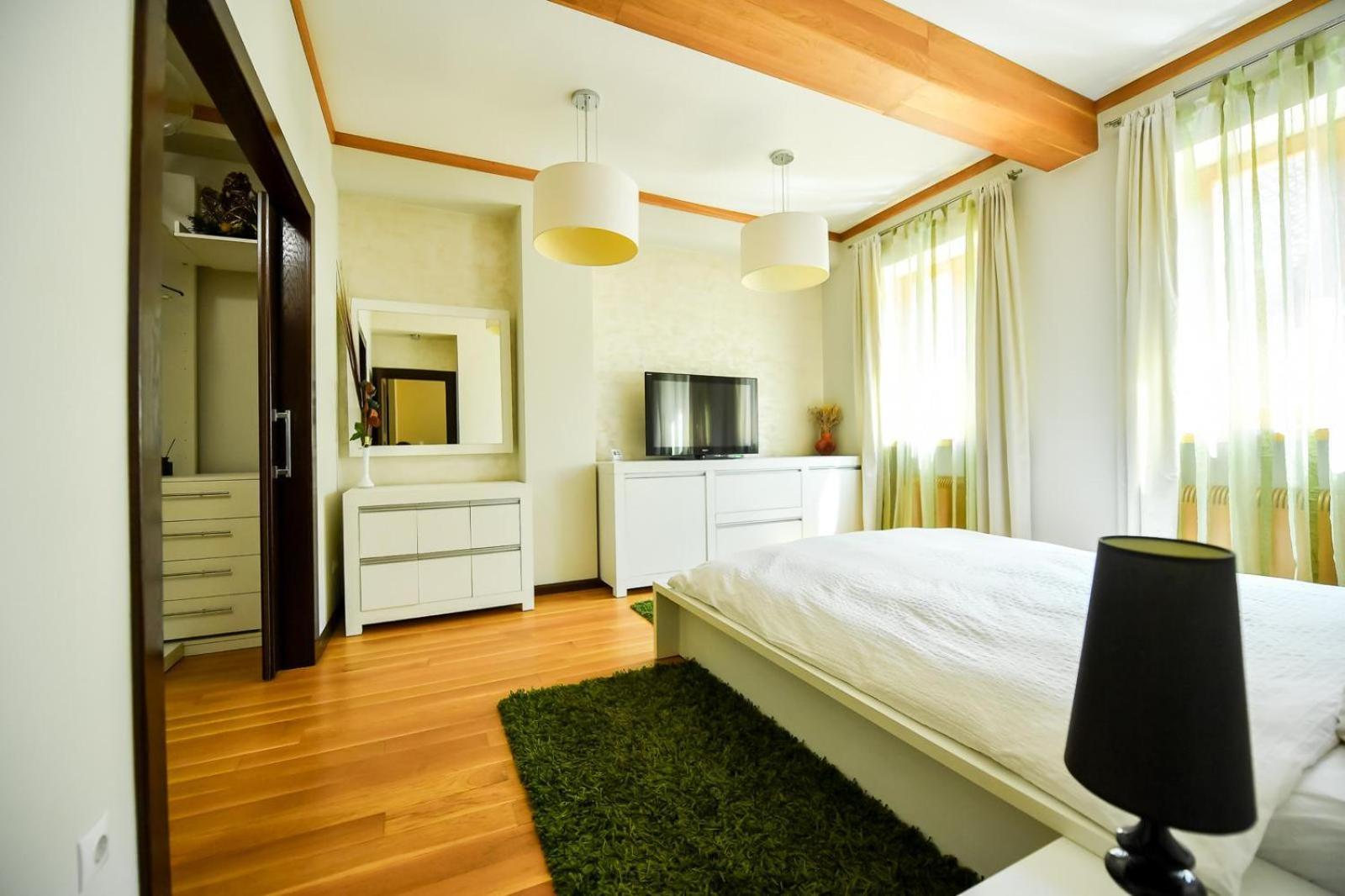 Luxury Apartment Брашов Екстериор снимка
